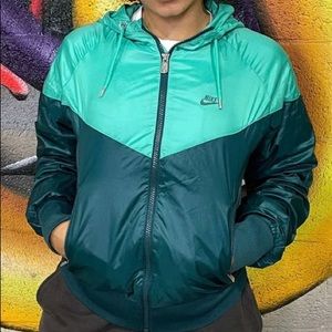 90’s Nike Windrunner